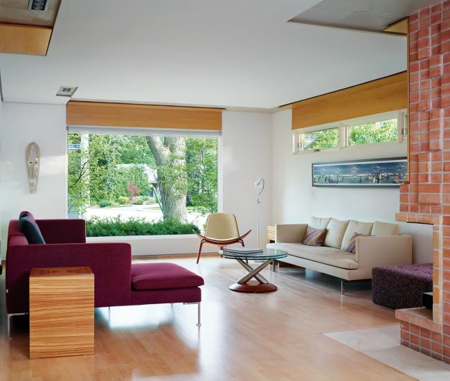 DesignlinesMag's tweet photo. A retro bungalow’s flat-out modern facelift. http://t.co/mrz8inLy9i http://t.co/xjdjjqjNwk