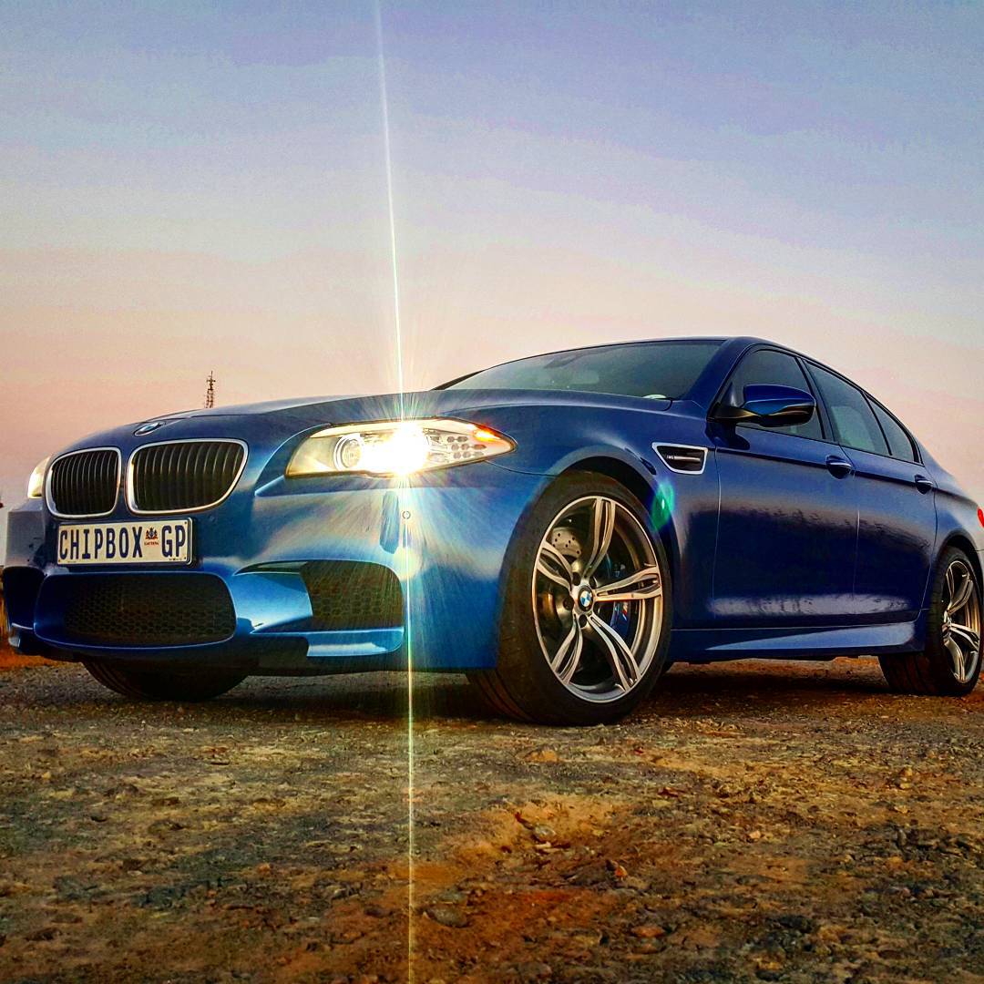 ChipboxInfo's tweet photo. BMW M5 F10 CHIPBOX 700HP! #chipbox #performancemodule #BMW #m5 #performance #chiptunning #cars #bmwperformance !!! ;) http://t.co/ApPRARA2vE