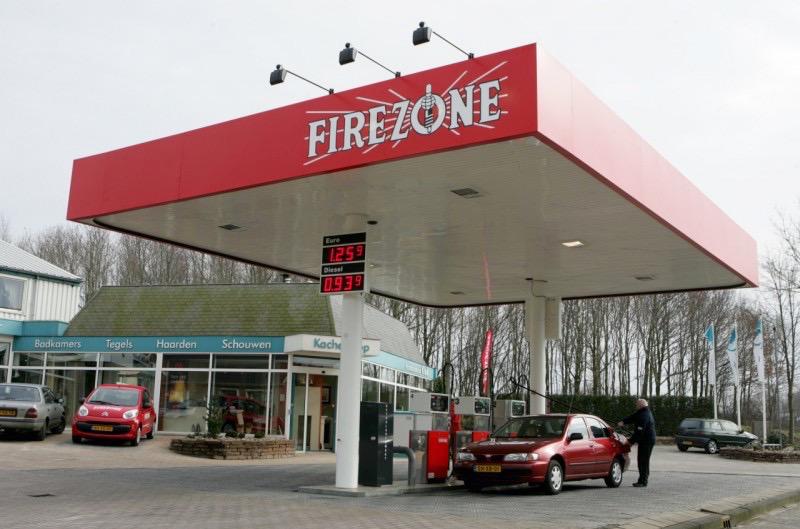 Het <a href="/FirezoneNL/">Firezone</a> tankstation bij <a href="/Klokinstallatie/">Klok Installatie</a> aan het Moleneinde in #Diever .