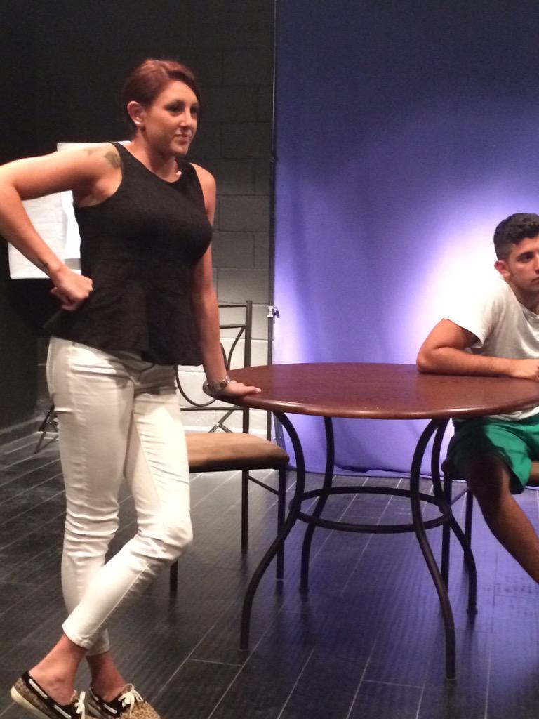 creativehouseli's tweet photo. Monday night Scene Study class with Chris Cardona🎭 #TheChiseler http://t.co/3eoZopFup2
