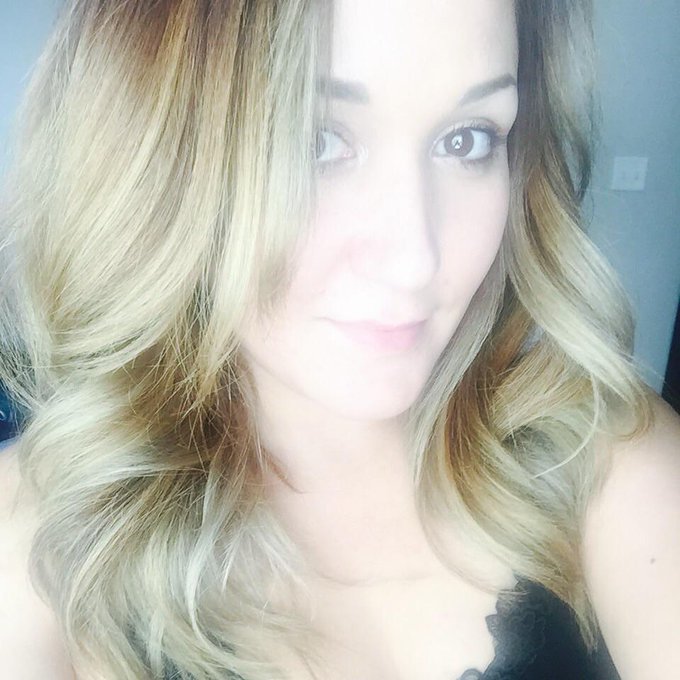 The new look! http://t.co/OycHAAOGYe<a href="/tag/photoshoot"class="tags"><span>#photoshoot</span></a><a href="/tag/porn"class="tags"><span>#porn</span></a><a href="/tag/camgirl"class="tags"><span>#camgirl</span></a><a href="/tag/erotica"class="tags"><span>#erotica</span></a>