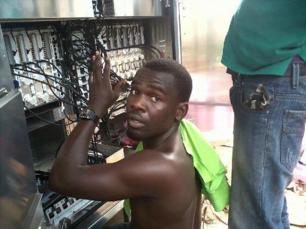 zoljaboy's tweet photo. I'm with you @FadeOgunro #whatsinfrontofme #THEBEAT999FM @thebeat999fm. http://t.co/XHYF5y7RkK