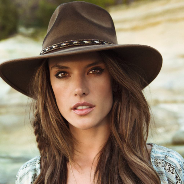 TNTPRFASHION's tweet photo. The most wanted hat @alebyAlessandra is live @FreePeople ! #RoxyDene #AlessandraAmbrosio http://t.co/xbspXcuPCX http://t.co/JpeSVuffdM