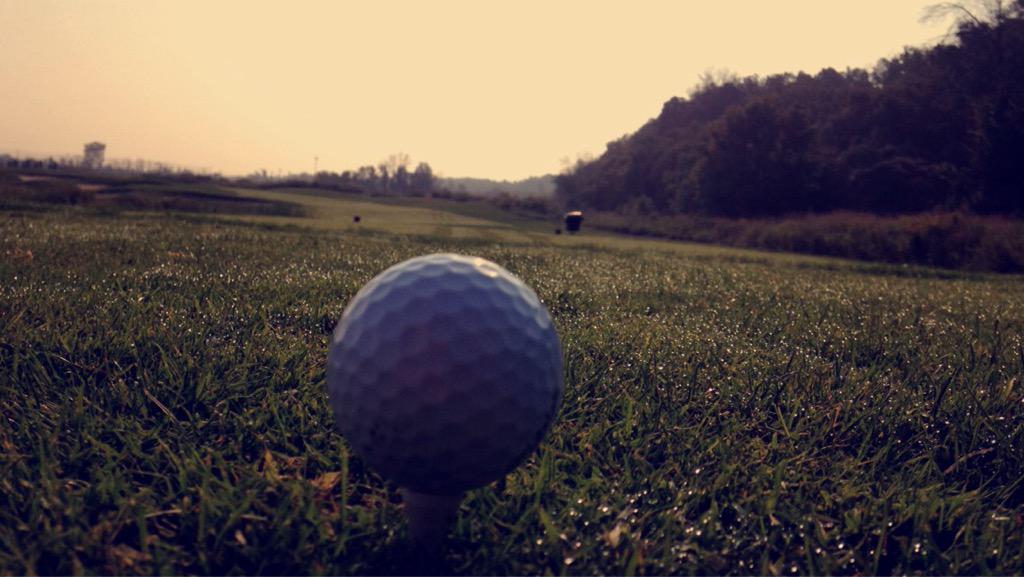 flexfitofficial's tweet photo. Off day cardio today on the links. Walked 3-5 km this morning! What do you do for off day cardio?? 😊 #TeamFlexFit http://t.co/0IrtahbgPX