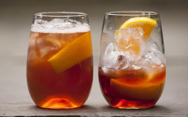maplecanadauk's tweet photo. Happy Friday! A Maple Old Fashioned is how we plan on celebrating. #lovemaple http://t.co/wIlqzSykk7 http://t.co/fhT7p1e9lk