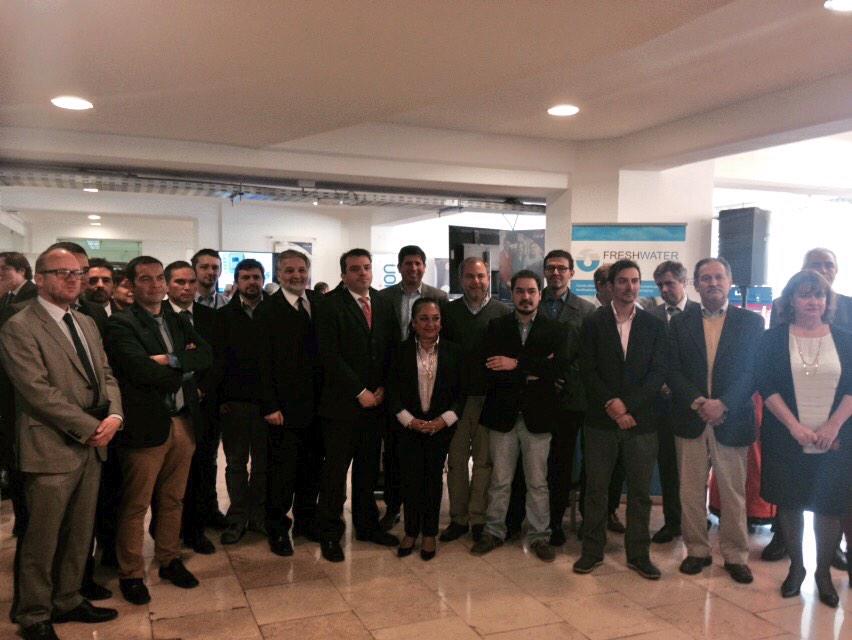 Dproveedores's tweet photo. Autoridades @Corfo @MinMineria_cl @fundacionchile junto a expositores de innovación Encuentro Soluciones Innovadoras http://t.co/RAe701Tuio