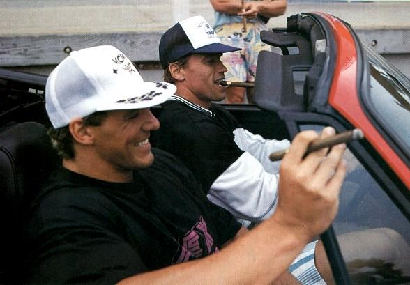 TheArnoldFans's tweet photo. Cruisin' down the street and keepin' it real. Real strong! 
@Ralf_Moeller http://t.co/j7shRxzzk0
