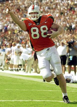 Happy Birthday to \"The U\" legend and former NFL All-Pro Tight End Jeremy Shockey! 