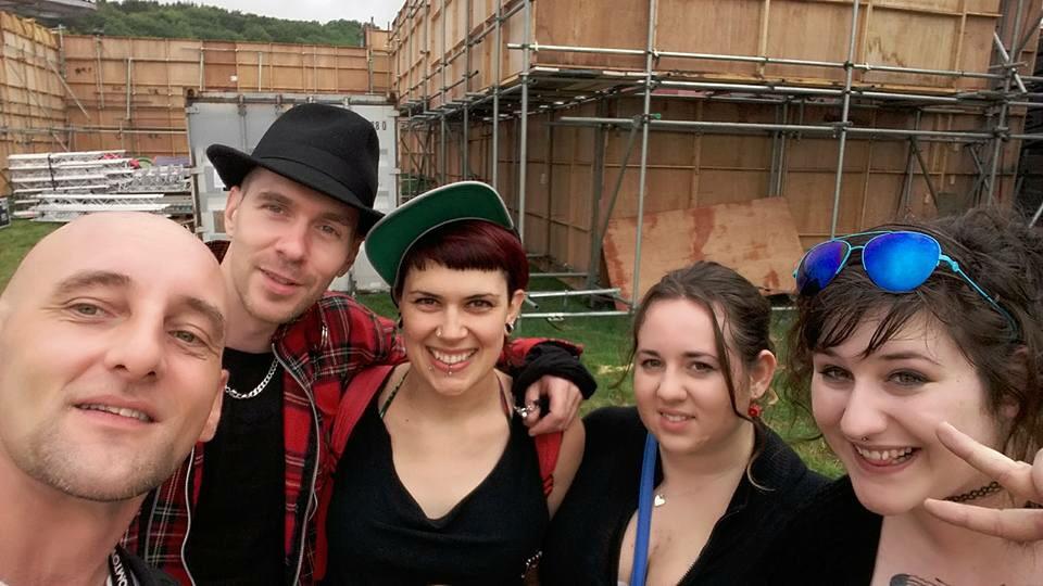MillieManders's tweet photo. Well! @BoomTownFair was EPIC! Can't thank @THESNARESKA enough for having me along. Love you! xx http://t.co/nId7qqKWxN