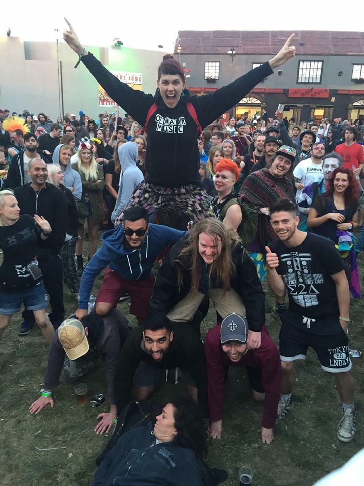MillieManders's tweet photo. Well! @BoomTownFair was EPIC! Can't thank @THESNARESKA enough for having me along. Love you! xx http://t.co/nId7qqKWxN