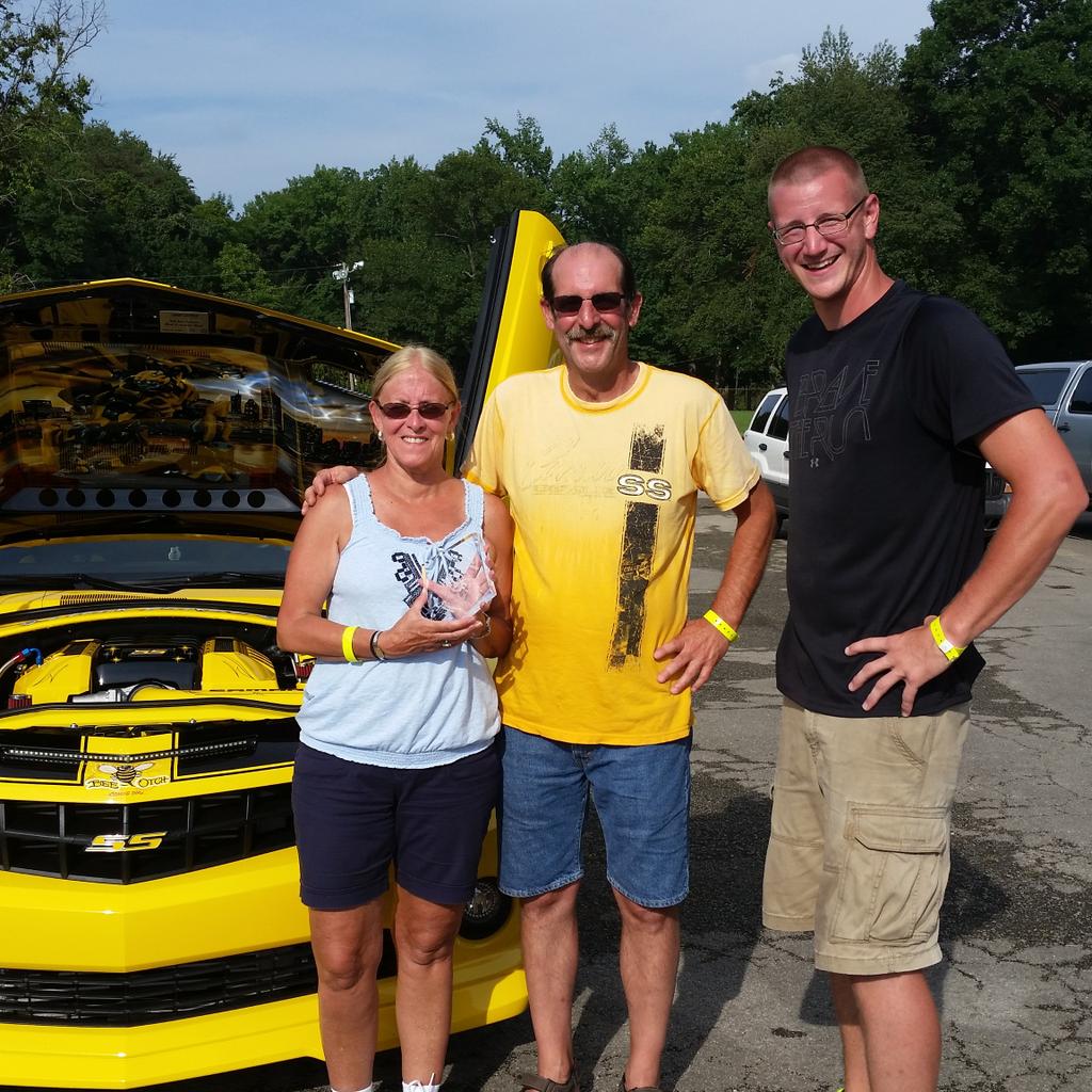 MorrisAutDetail's tweet image. With Scott and his wife and the second place over all winner trophy. Detaiked by us! @Camaro5 #camarofest #bgky