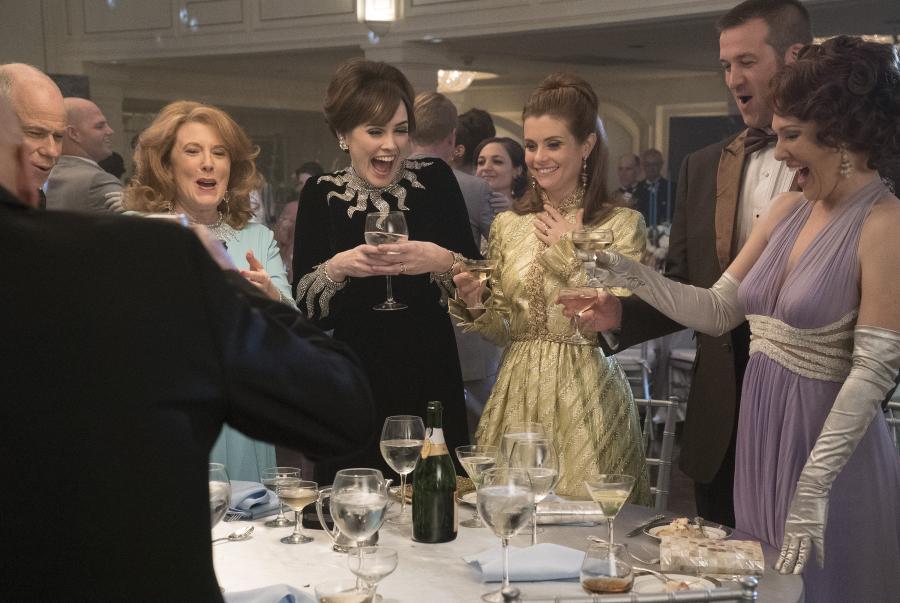 AstronautWives's tweet photo. The whole world is about to change on Thursday's season finale of #AstronautWivesClub! http://t.co/uDDCQrEphq