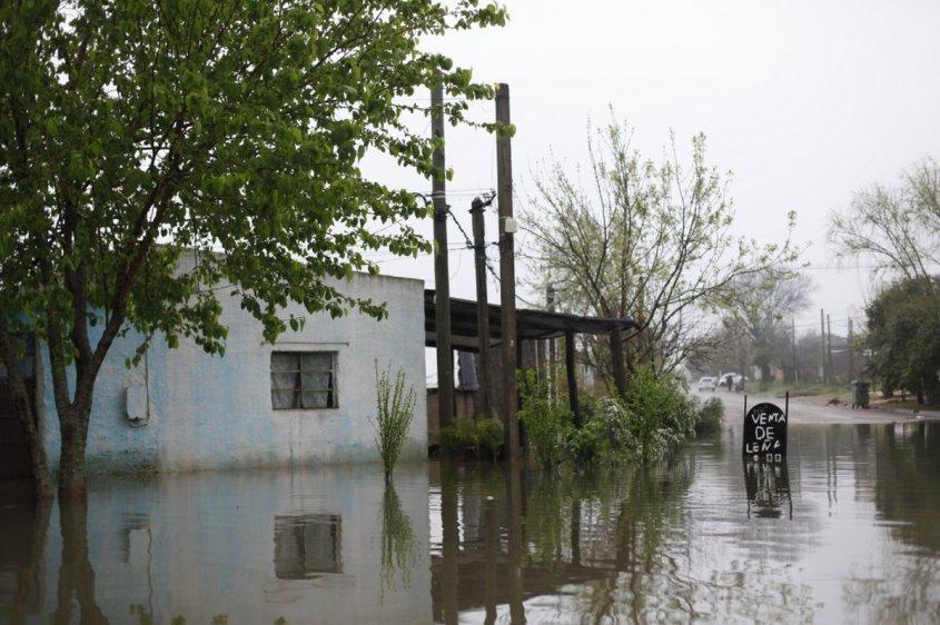 Tema del Día en Contexto140:"Inundaciones"entre otras cosas por el corte en protesta de ruta 5 contexto140.com/politica/Espec…