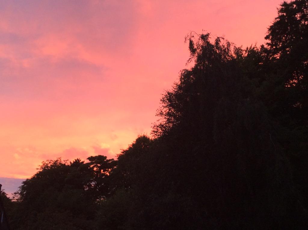 Amazing sunset tonight
#Sheffield #nofilter