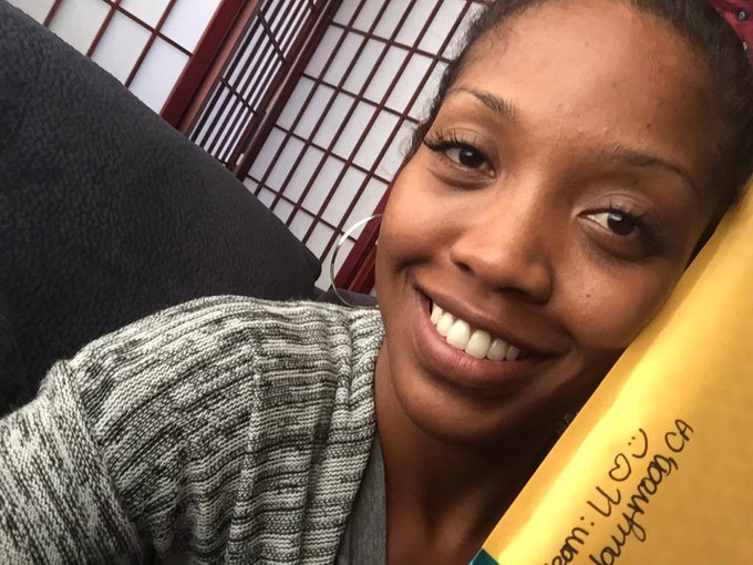 Sending out some fan mail &amp; thank u pkgs for all my birthday gifts!!😄 #spoiled #LeoLady #gratefultho<a href="/tag/spoiled"class="tags"><span>#spoiled</span></a><a href="/tag/leolady"class="tags"><span>#leolady</span></a><a href="/tag/gratefultho"class="tags"><span>#gratefultho</span></a>