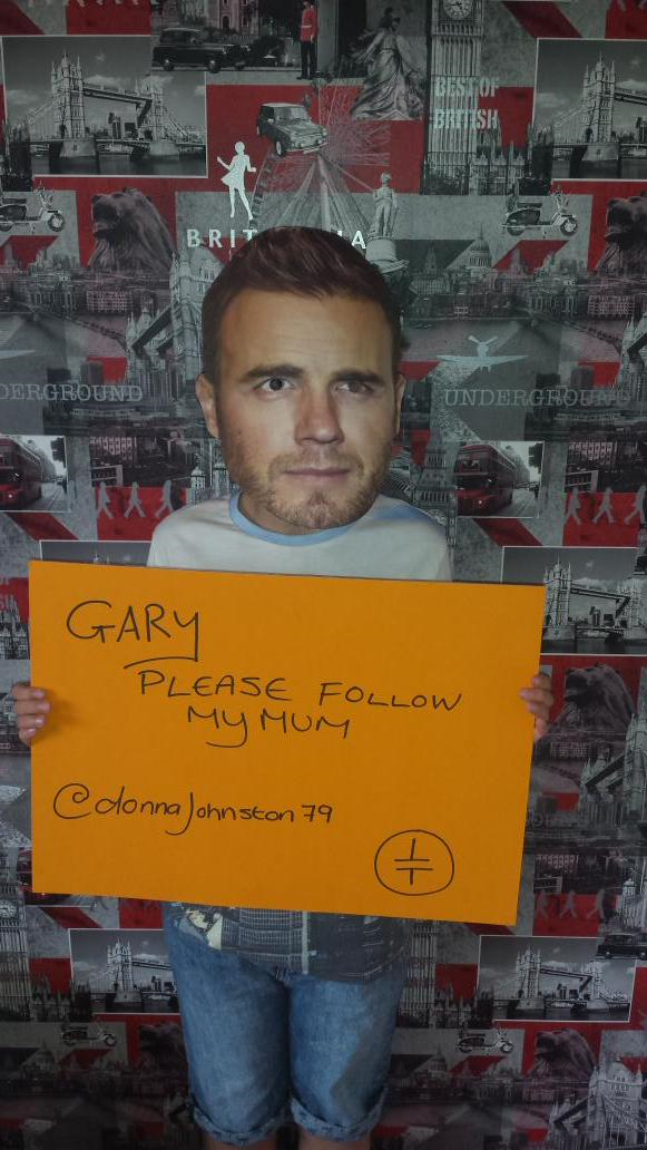donnajohnston79's tweet photo. I'm getting arm ache now @GaryBarlow please follow my Mum @donnajohnston79 so I can get to bed. zzzzz http://t.co/YGTTgjJFvI