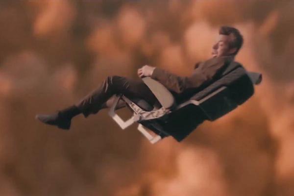 lesinrocks's tweet photo. Tame Impala : un clip halluciné et flippant pour “Let It Happen” http://t.co/0YeRIVTqNg http://t.co/7hJLmUAQYe