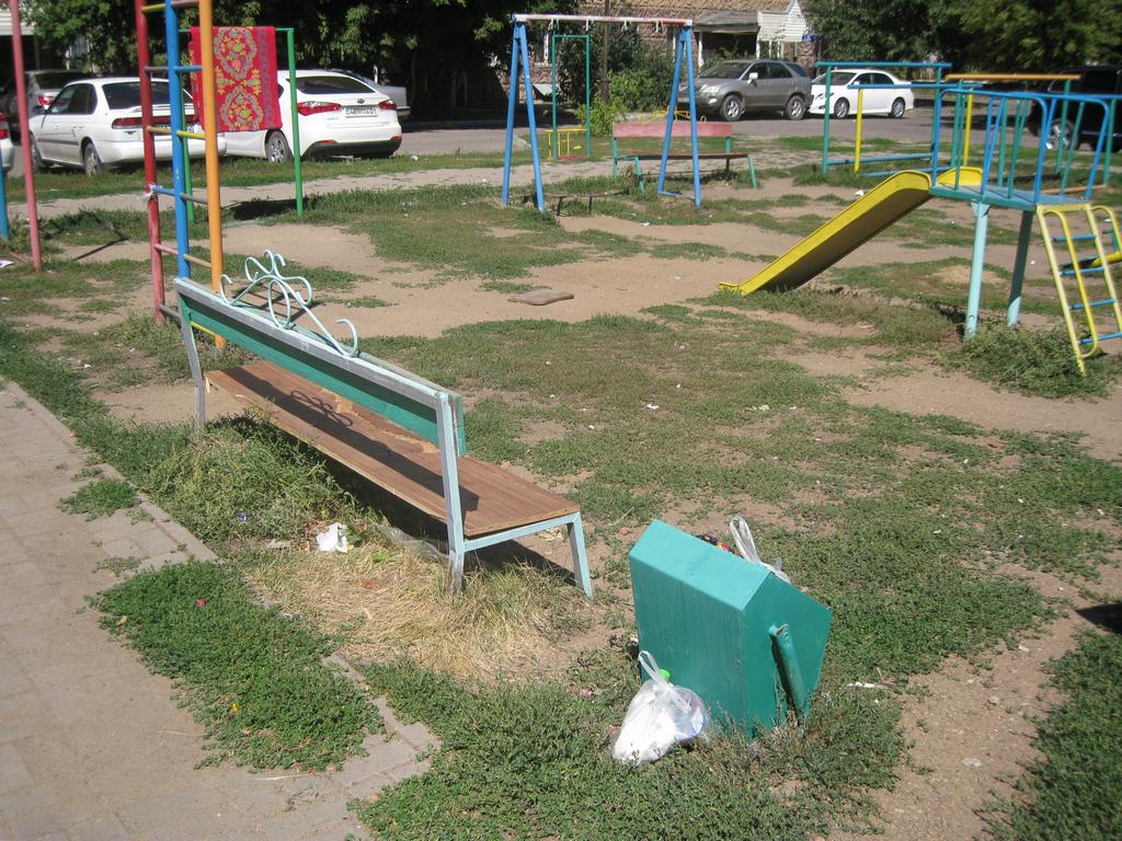 linuxlive2014's tweet image. #детскаяплощадкаАстаны