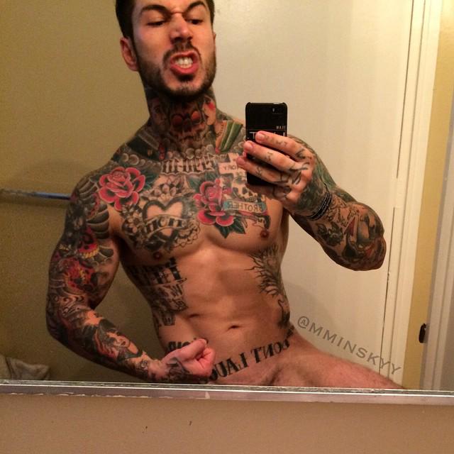 mminskyy's tweet photo. Alex Minsky http://t.co/kTOwXZ6jew http://t.co/KryhfnXSK6
