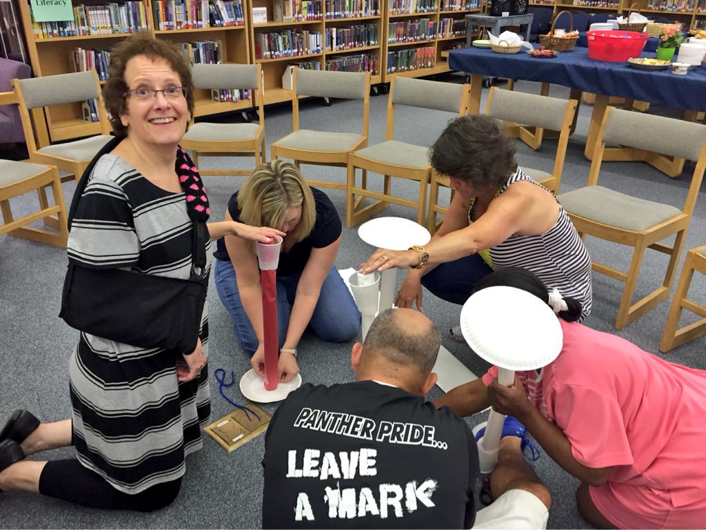 DavisDriveMS's tweet image. Building Bridges (and Relationship) #DriveFwd #Leadership #chartingourcourse @WCPSS @WakeMiddle