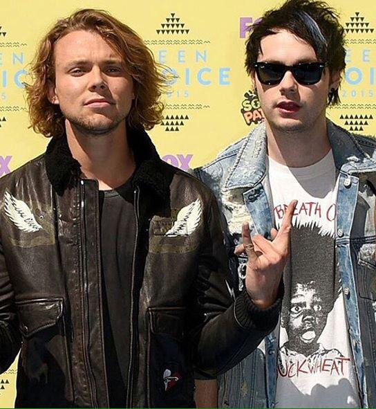 m_servidio's tweet photo. #ShesKindaHotVMA http://t.co/UgFUT5Byeb