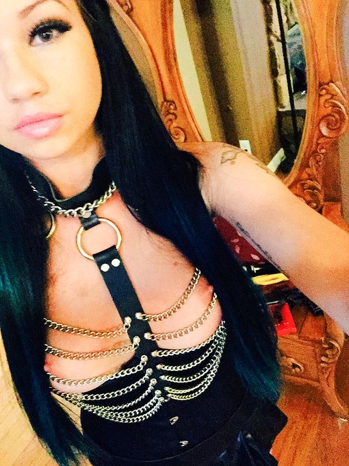 Ready miss whips n chains! #GODDESSRAVENBAY #FEMDOM @ClubDom fuxin up slaves is a lifestyle. 😈😈😈 http://t<a href="/tag/goddessravenbay"class="tags">#GODDESSRAVENBAY</a><a href="/tag/femdom"class="tags">#FEMDOM</a>