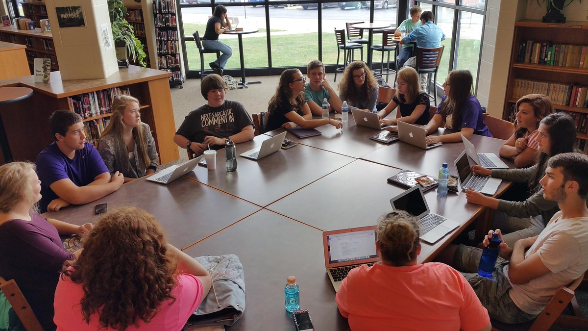 thrilled that these SHS Yearbook <a href="/SHSTotem/">Scottsburg Yearbook</a> kids choose the SHSMC for a #workinglunch today #productivity #scsd2