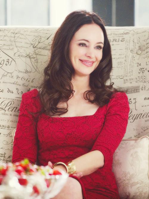 Happy birthday, Madeleine Stowe!! 