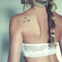 clare_singer's tweet photo. Hmmm so tempted to get a new tattoo #tattoo #ilovetattoos http://t.co/uAn1vcTm3t
