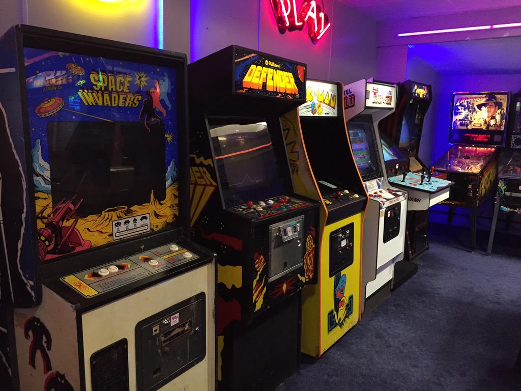 Defender is now on the floor! :) #defender #retrogaming #happidrome #arcadegaming #gaming #arcade #southend