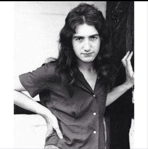 Happy birthday to John Deacon :) 