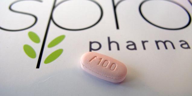 Gawker's tweet photo. FDA approves "female Viagra," twice-rejected sex pill for women http://t.co/PsJ41IR99D http://t.co/WMquyPCej4