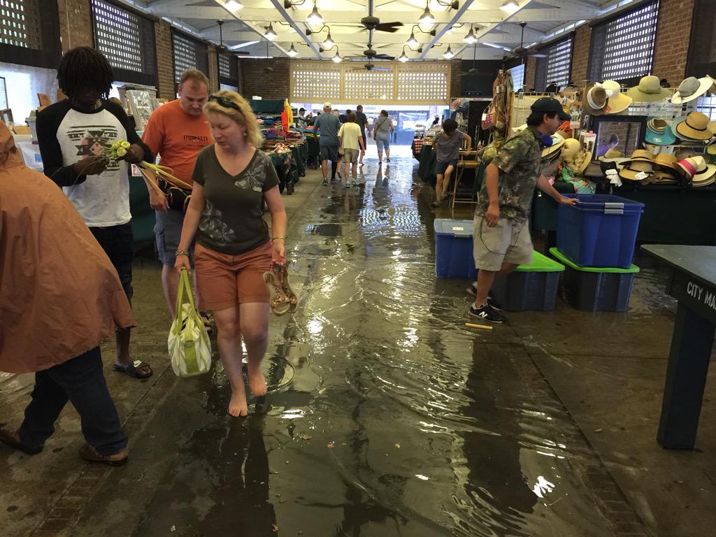 ashleywelde's tweet photo. #charlestonflood http://t.co/VZUvT8YPkP