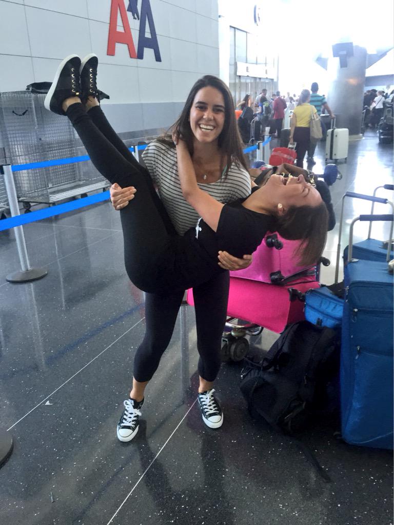 lulumarie15's tweet photo. ✈️🇫🇷 Au Revoir America #brandrepmc @MaristFashion http://t.co/8WWC1tyHMA