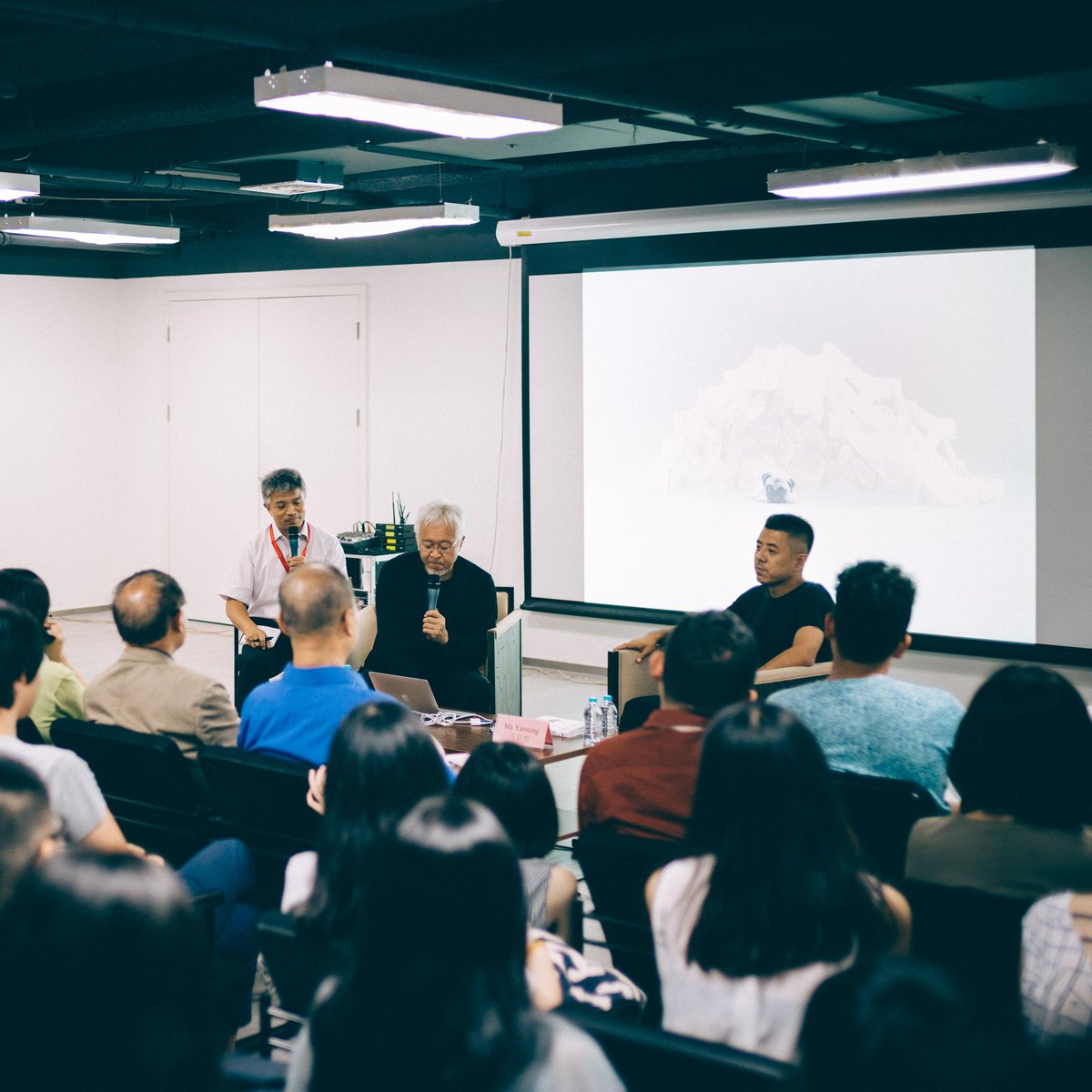 ArchForDogs's tweet image. A conversation with Kenya Hara and Contributing Architect Ma Yansong at the recent #ArchitectureForDogs . #犬のための建築展