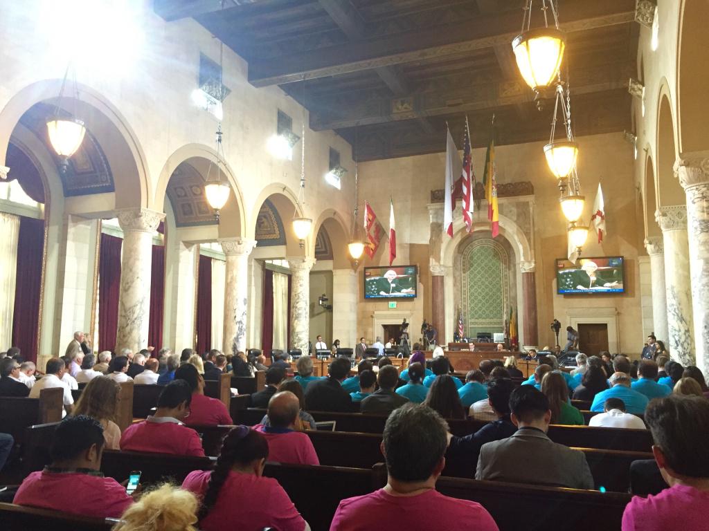 An LA City Council committee voted 3-2 to still allow Uber, Lyft to start picking up at LAX kp.cc/1MBTHNk