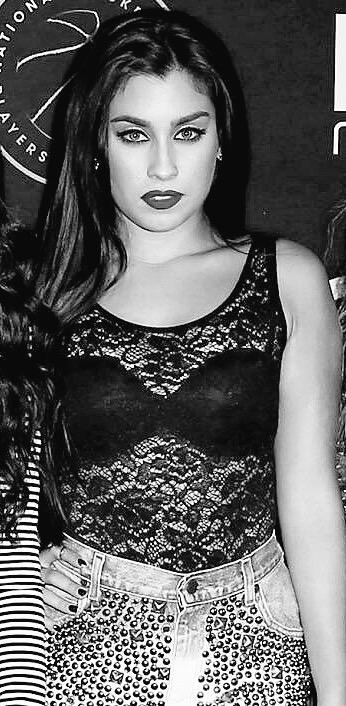 xmaiteluisa's tweet image. Lauren Jauregui in B&amp;amp;W appreciation tweet 😍 #WorthItVMA