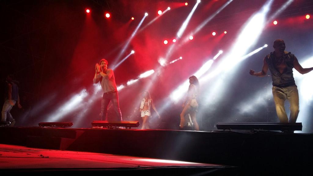 feria_malaga's tweet photo. ¡Impresionante el #Auditorio! Lleno absoluto en el concierto de @carlosbaute #FeriaMLG http://t.co/c0GjsVsAqH