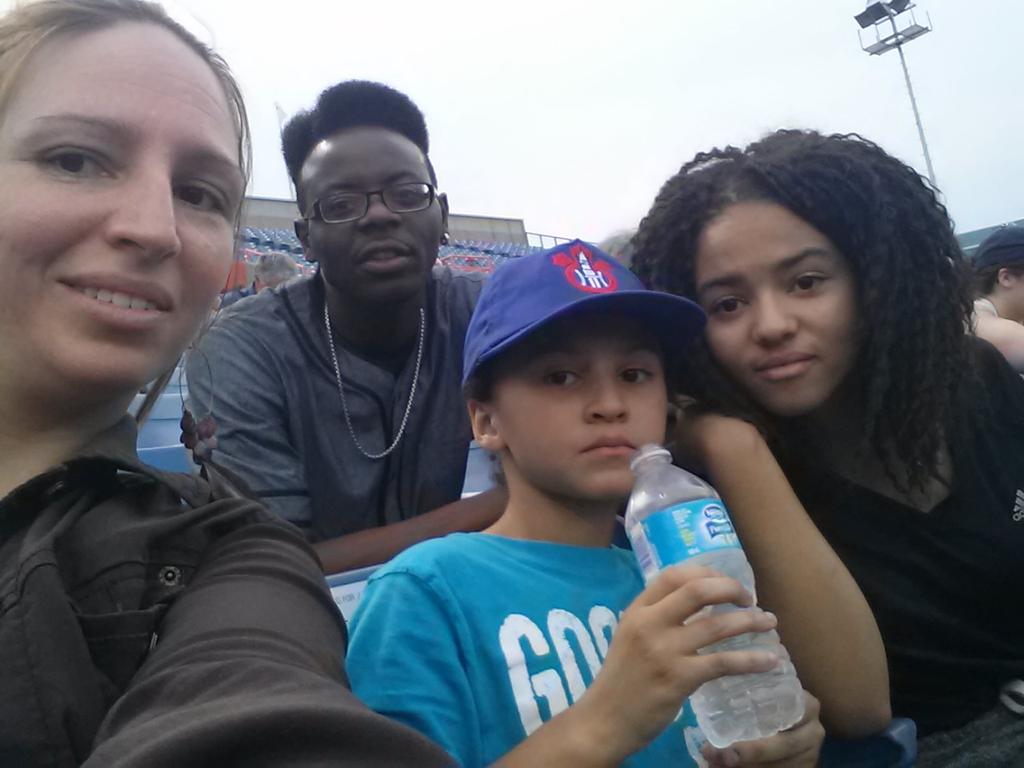 BOSSLADY_TIGER's tweet photo. #selfieseason

LETS GO CHAMPIONS...LETS GO!!!!! http://t.co/SE8CQXO2SP
