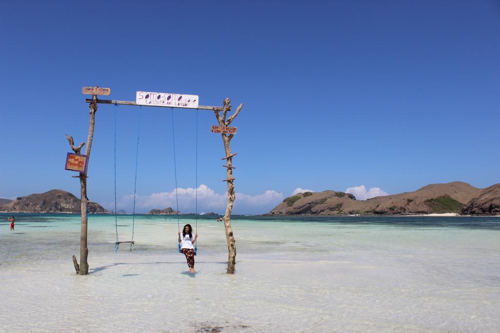 infolombok's tweet photo. Tanjung Aan Lombok Tengah by @yetyott: "Mau bilang apa lagi sih sama Lombok" http://t.co/pD37aojirr #lombokituindah