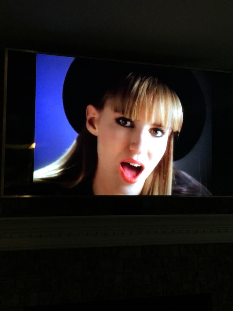 srnorton99's tweet photo. Watching my childhood favorite @DebbieGibson!  Oh the memories! http://t.co/WWH9VCRtVO