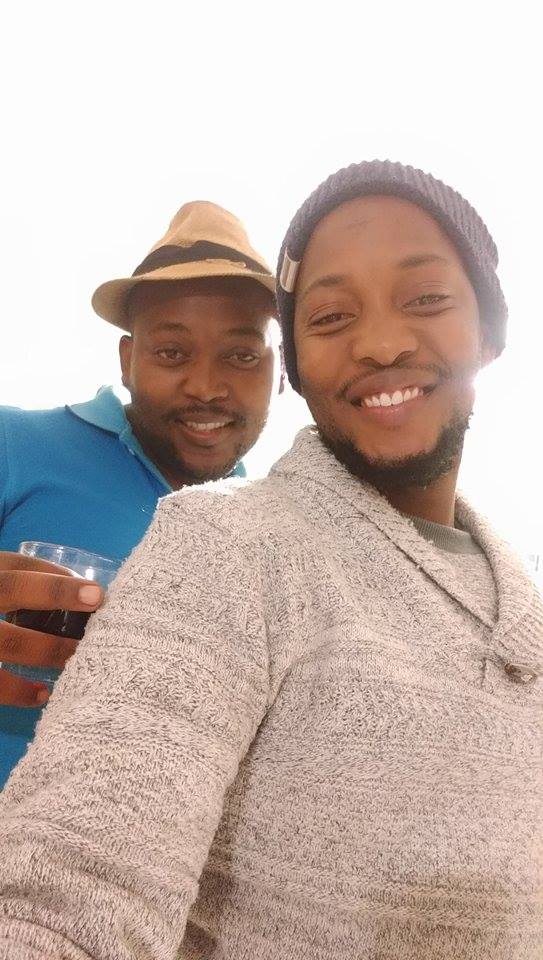 YMaqoqa's tweet photo. My bro and I http://t.co/Qn2SJSb8w2