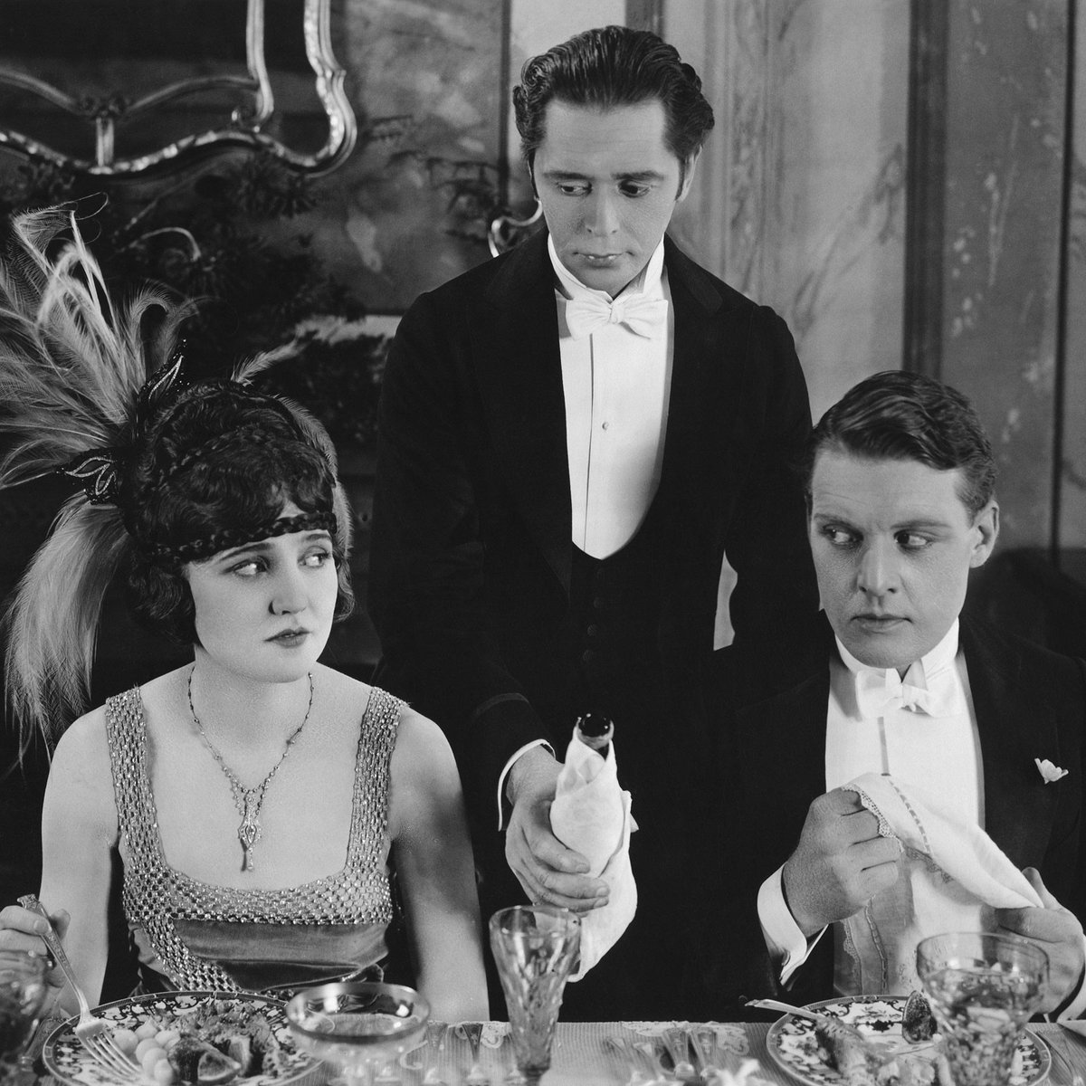 It turns out fighting with you significant other is terrible for your diet. #FWx fandw.me/1NDJVY2