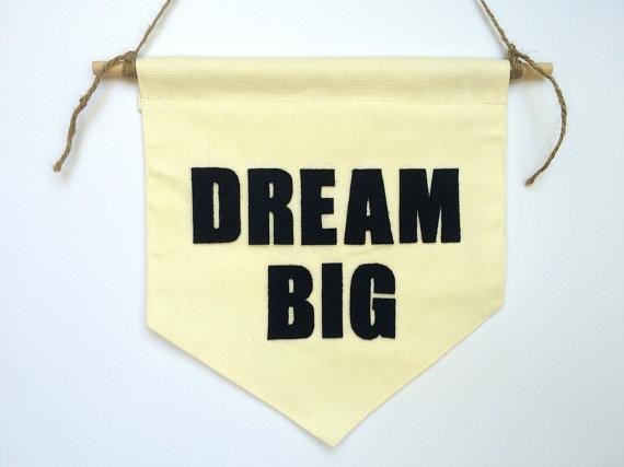 CraftLaunch's tweet image. Dorm decorating? What could be more fitting? - bit.ly/1hn5SRl (by The Petite Almond)