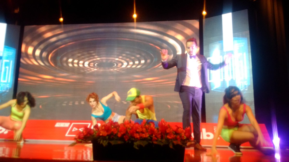 Danielpm1's tweet image. El gran Franco Cabrera presentador oficial del #iabperu :D #premiosDIGI2015