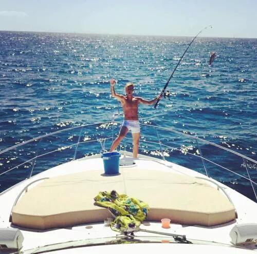 MirandaEllen's tweet photo. @biebersmaniabr #MTVHottest Justin Bieber http://t.co/mS7n22oM3M