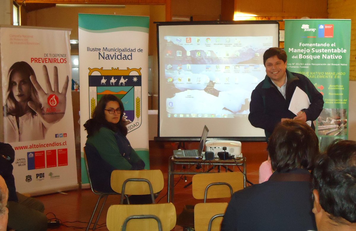 conafohiggins's tweet photo. CONAF O'Higgins y Municipalidad de Navidad se unen para promover el cuidado del bosque nativo del tipo esclerófilo http://t.co/K3aJ4Swjch