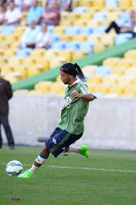 LucasFfc94's tweet photo. Fotinha da Noite Galera , Boa Noite a todos vamos que vamos que amanha tem rodada Galera !!! http://t.co/vxN8EHiHvl