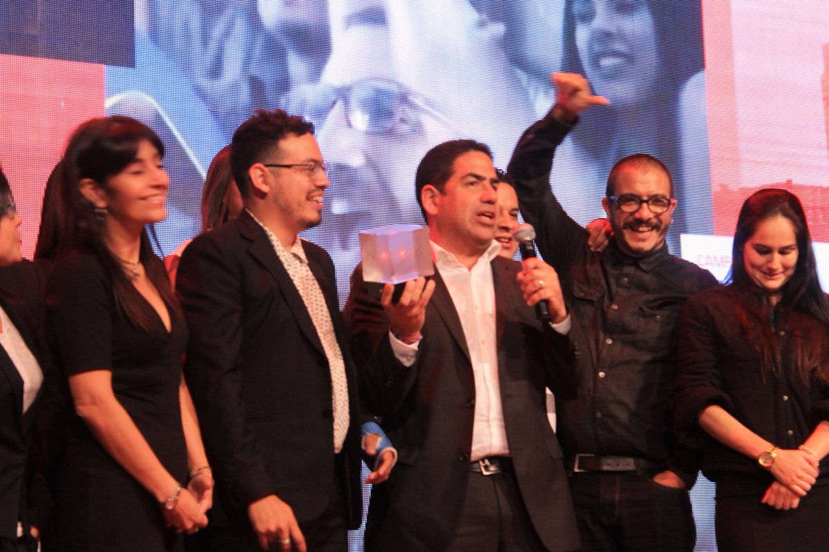 iabperu's tweet image. #PremiosDIGI2015 El GRAN DIGI de la noche va para @smartclickla con @CristalPeru por MiBarMiEstadio