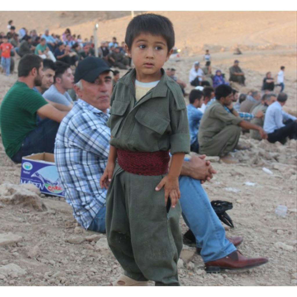 Masiro_1978's tweet photo. Maxmur
#Rojbaş http://t.co/MshWiOp86K